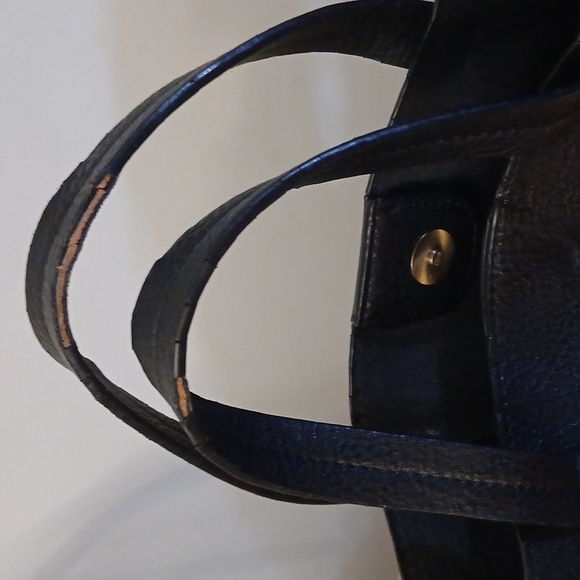 Ladies Handbag - Picture 2 of 7